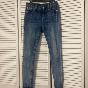 Women’s miss me mid rise jeans size 29